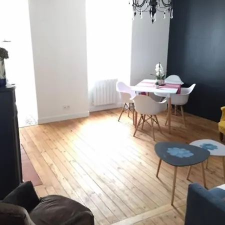 De Caractere Avec Terrasse. *